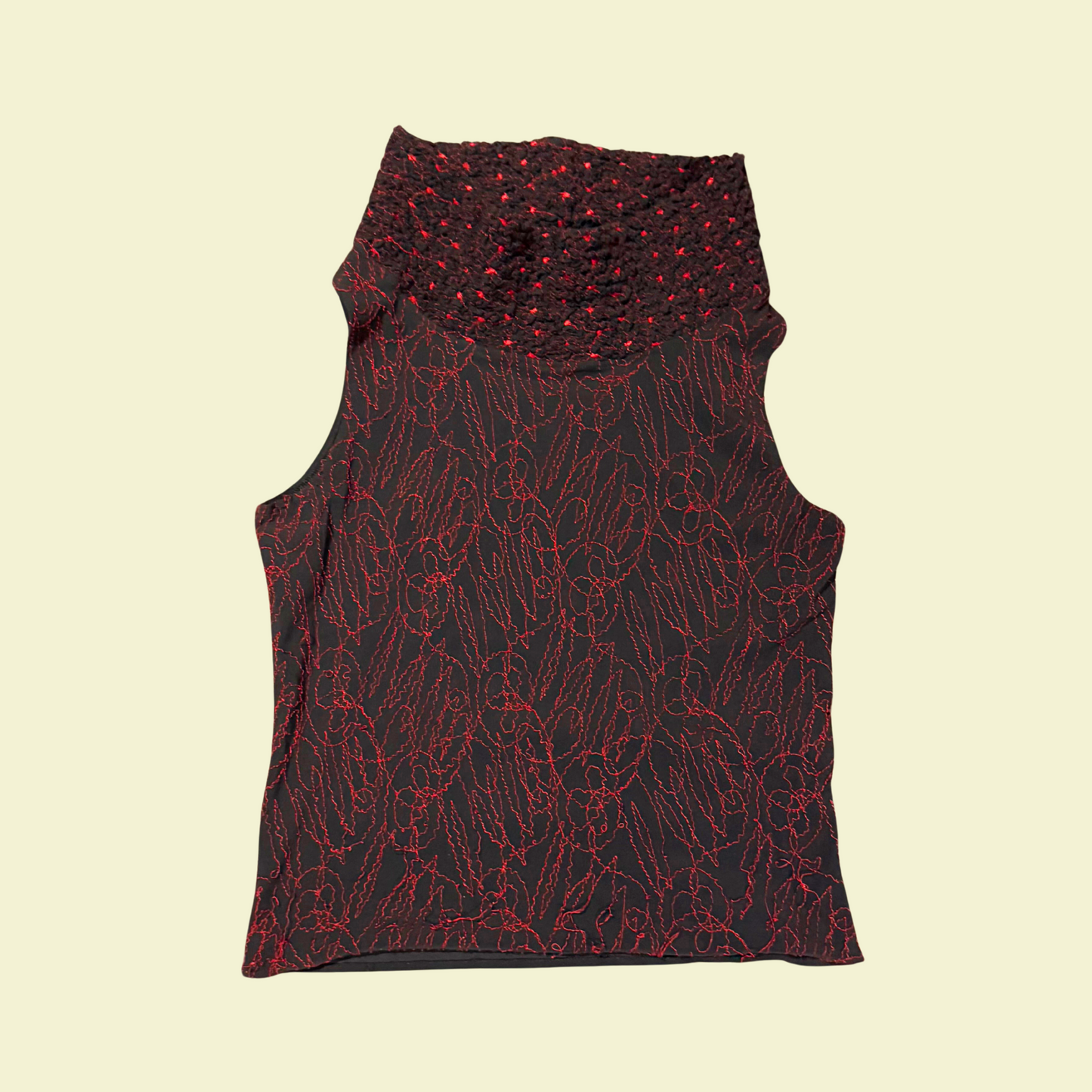 (XS-S) Vintage Black & Red Turtleneck Top